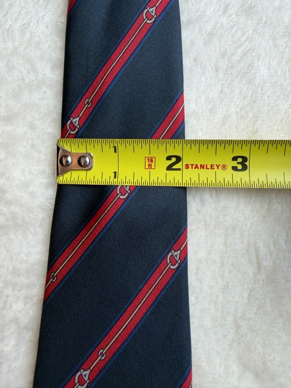 VINTAGE Gucci Men's Striped Tie Navy Red 100% Silk Horsebit Logo Classic - Picture 7 of 10